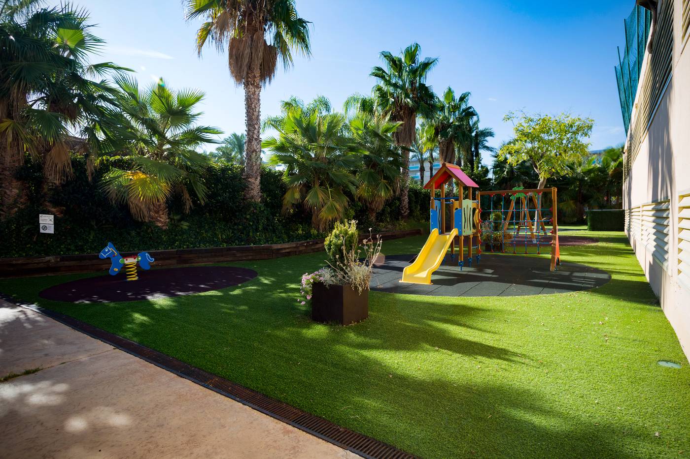 Ohtels-La-Hacienda-Sports-and-Entertainment-54