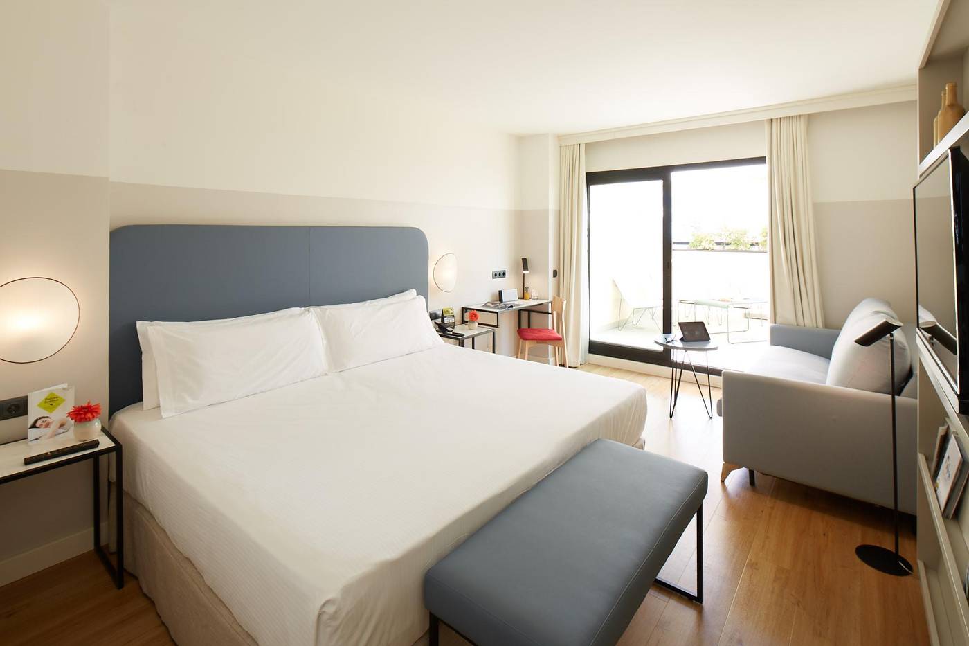 Sercotel-Malaga--ex-Silken-Puerta--Room-6