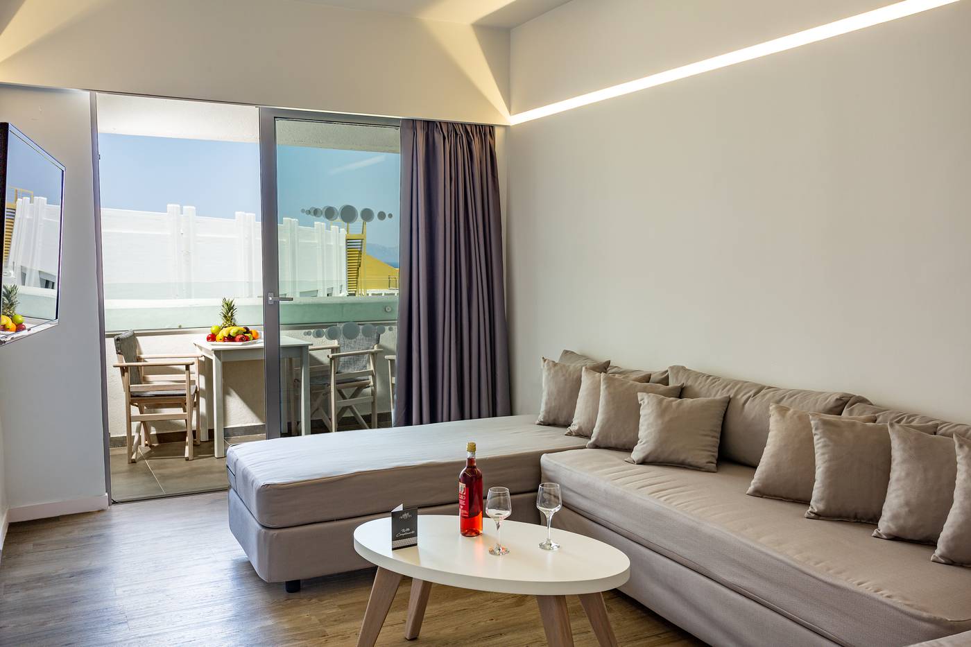 Akti-Imperial-Deluxe-Resort---Spa-Dolce-by-Wyndham-Room-25