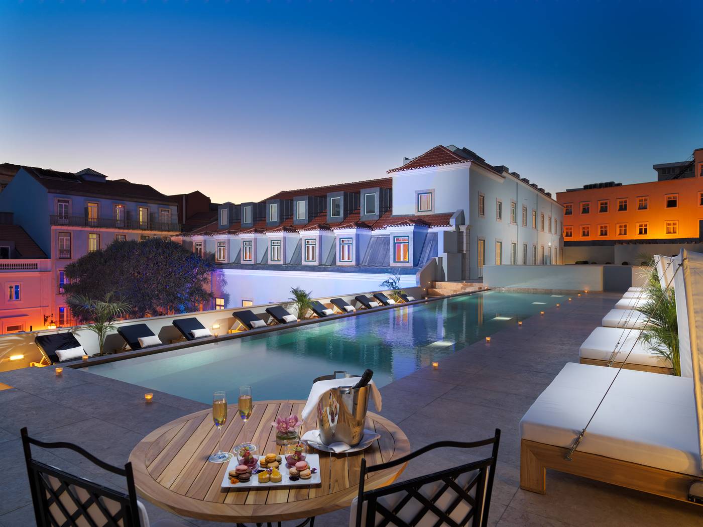 The-One-Palacio-Da-Anunciada-Pool-3