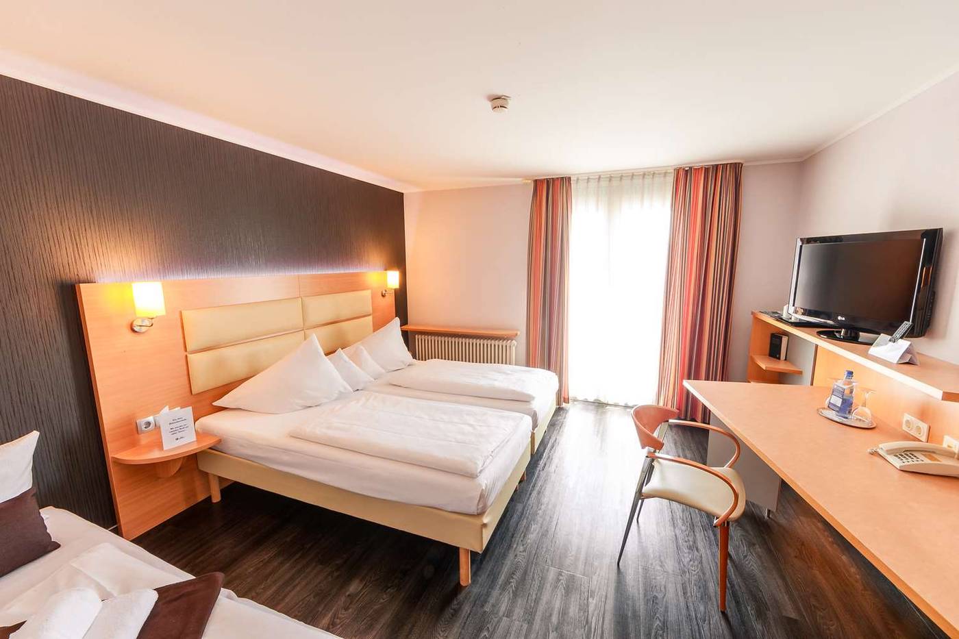 Best Western Plaza Hotel Stuttgart-Ditzingen-Germany-Ditzingen-Room-8