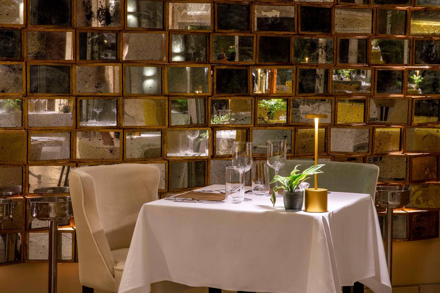 Best-Western-Premier-Montfleuri-Restaurant-71