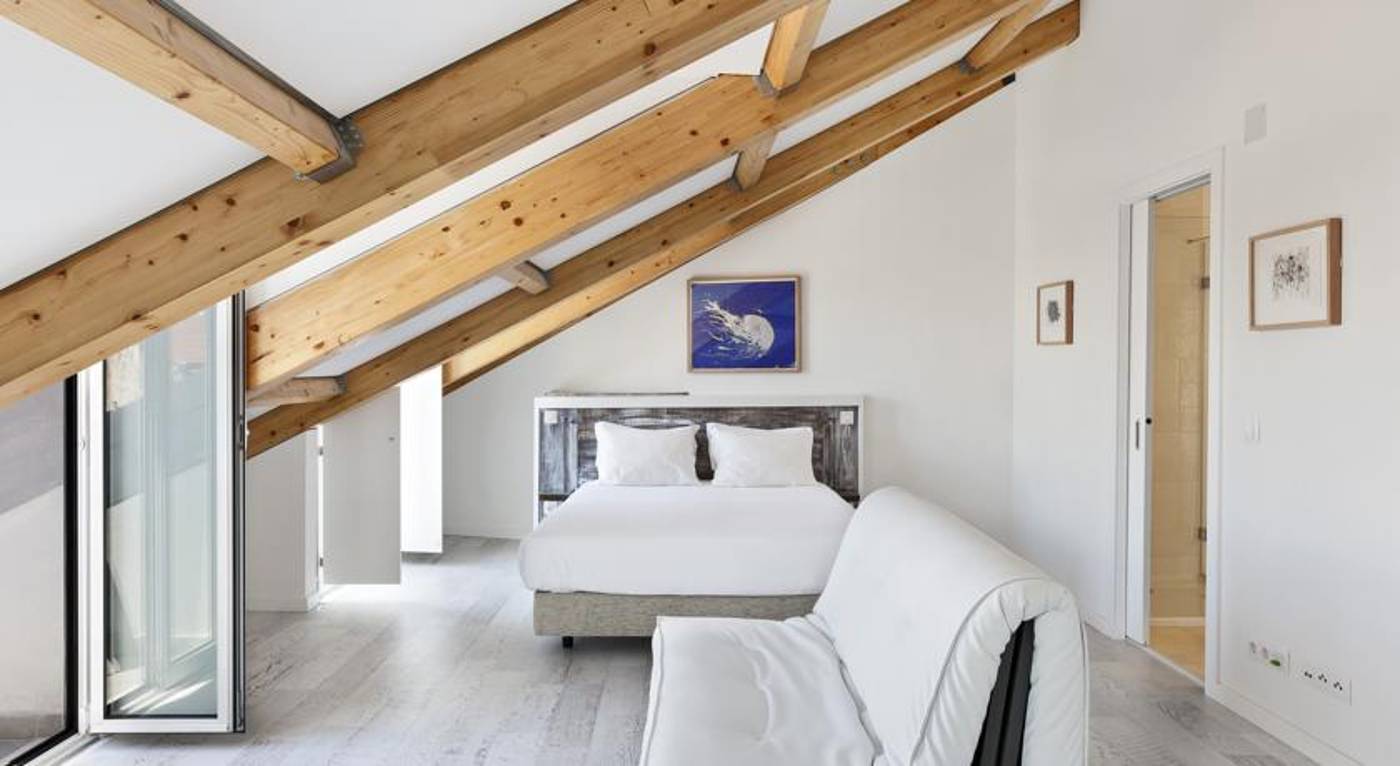 Hello-Lisbon-Bairro-Alto-Room-11