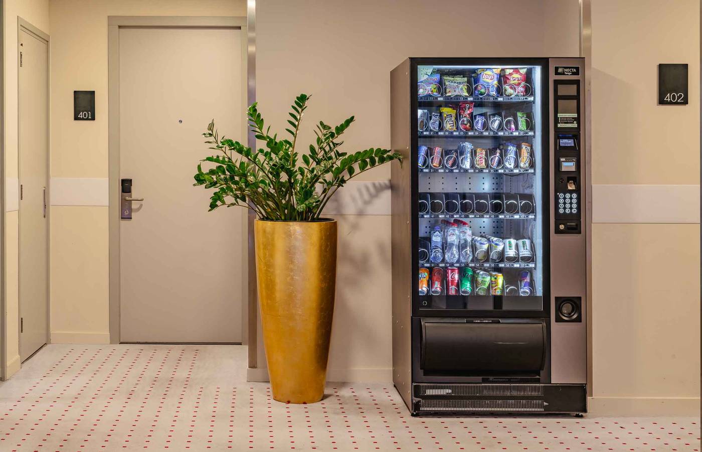 Plaza Premium Den Haag City Center-Netherlands-Den Haag-Lobby-10