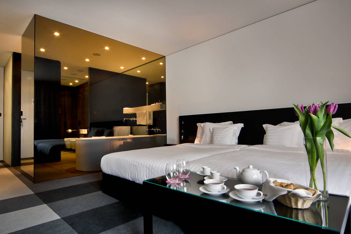 Graffit-Gallery-Hotel-Room-19