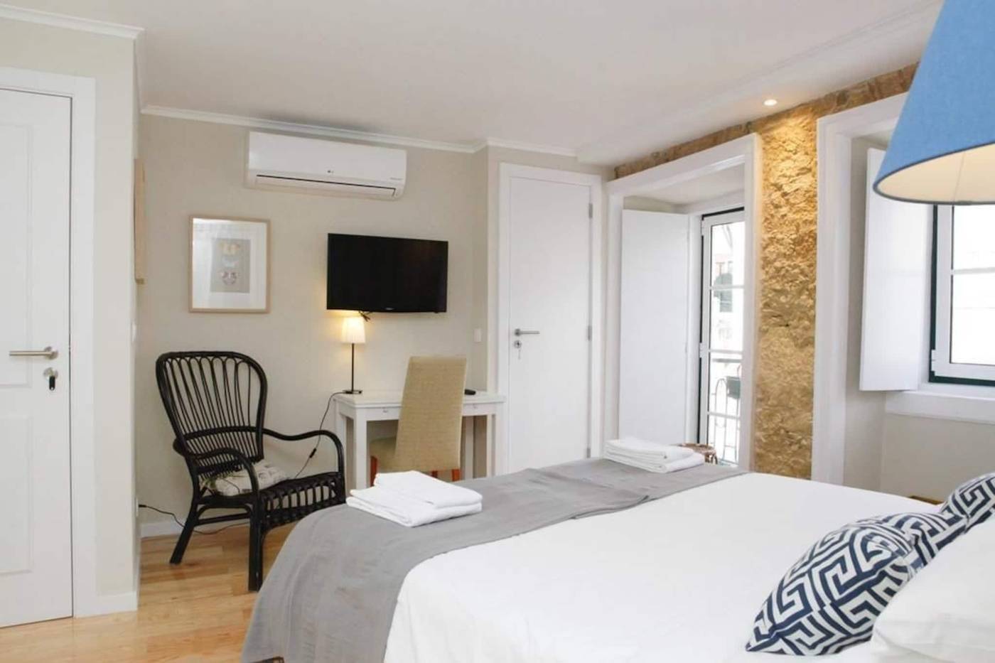 Flores-Guest-House-Room-47