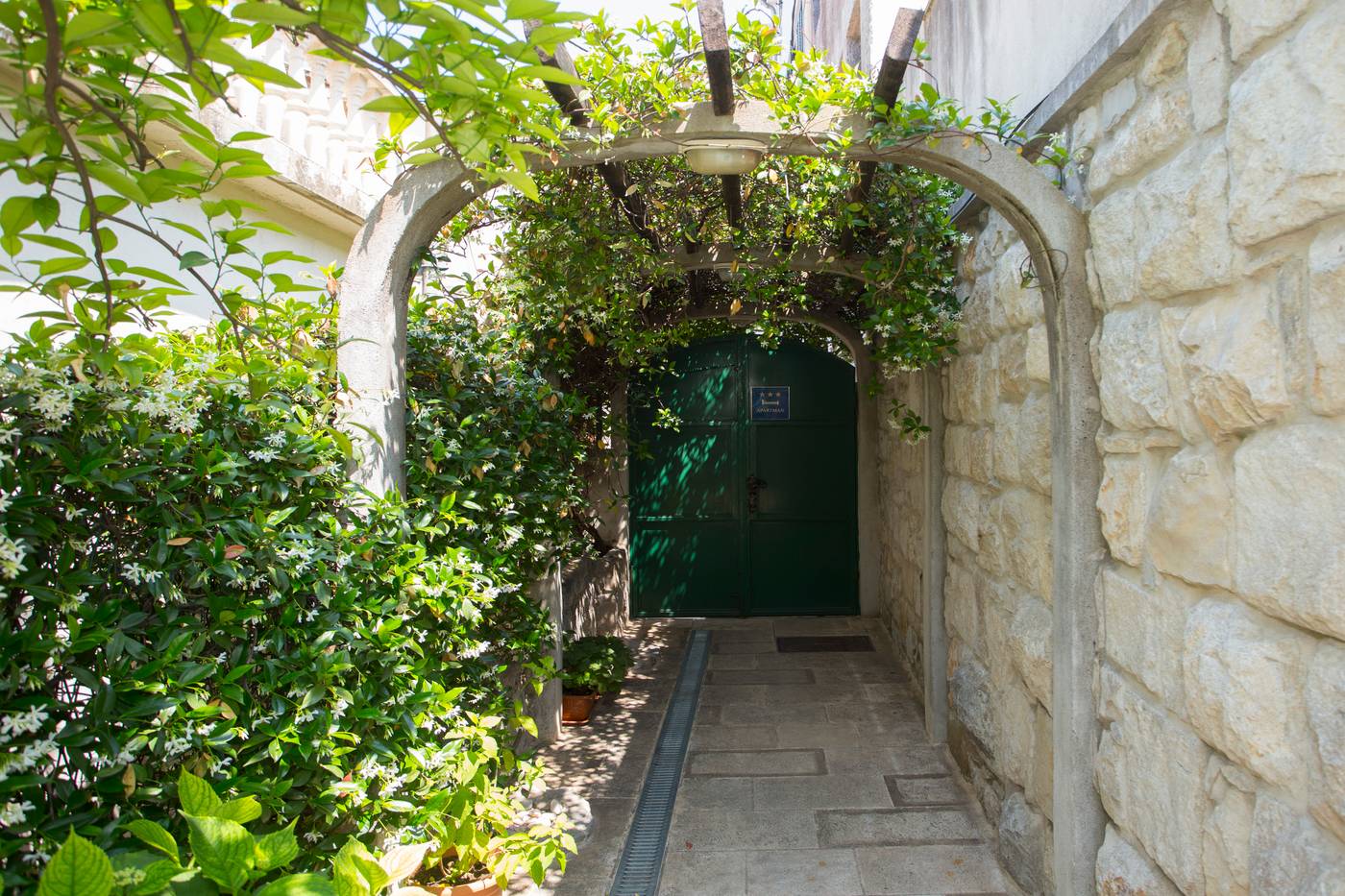 Apartment-Alma-General-view-4