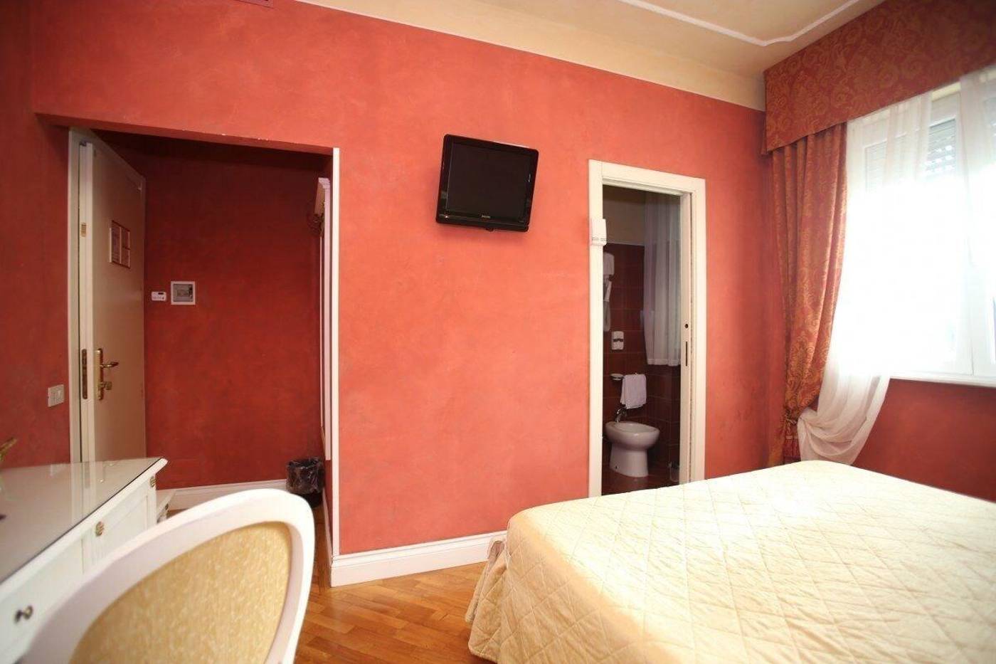 Hotel-Gennarino-Room-38