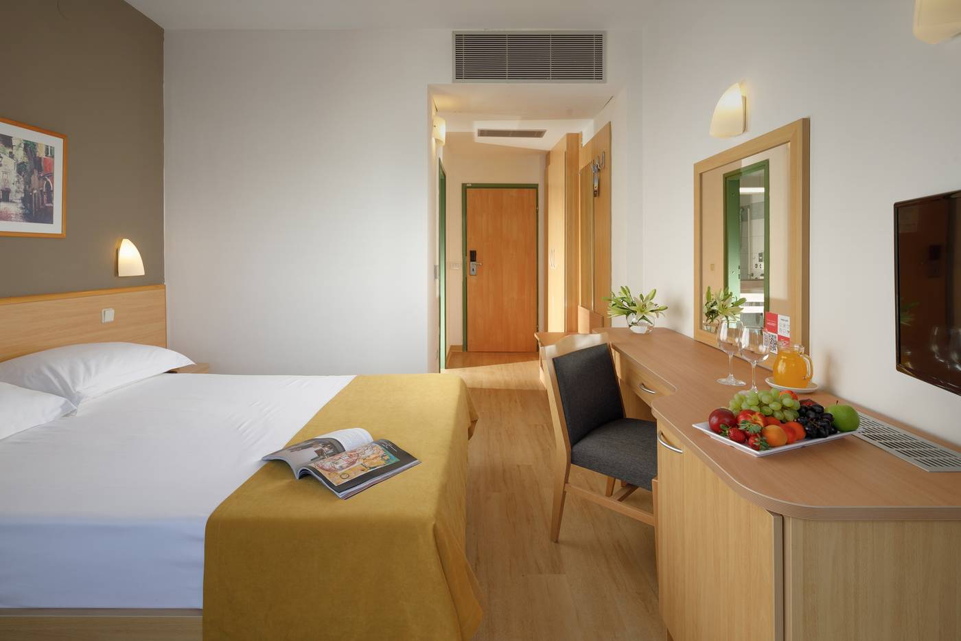 Hotel-Sol-Aurora-Room-37