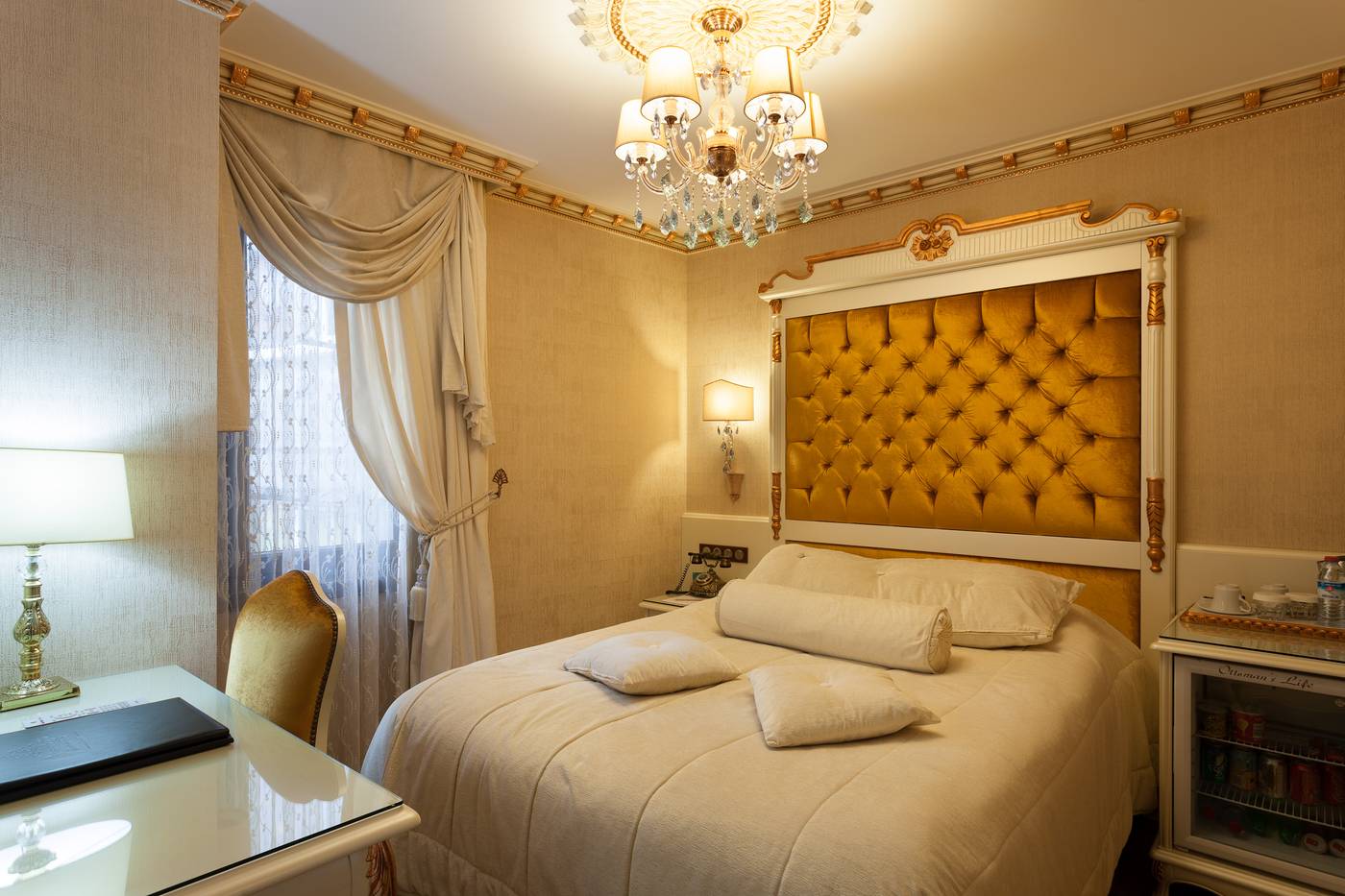 Ottoman-s-Life-Hotel-S-Class-Room-14