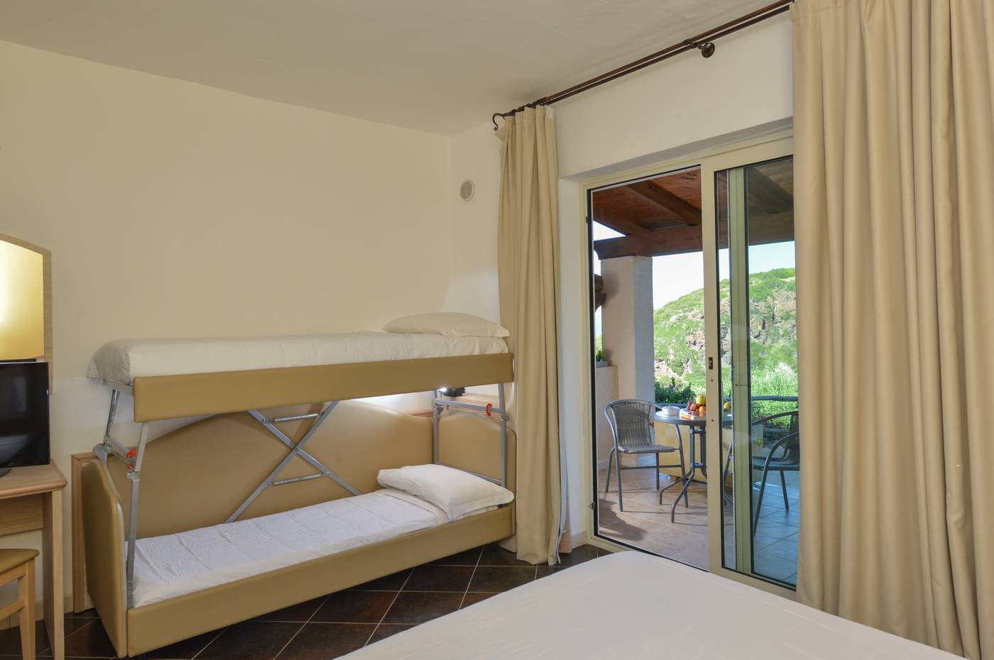 Castelsardo-Resort-Village-Room-22