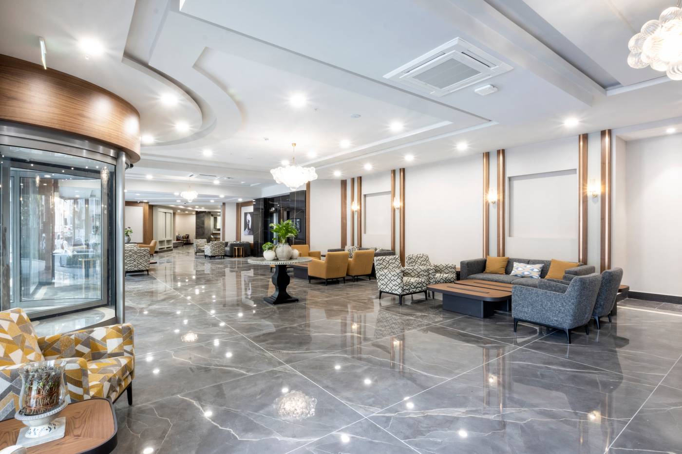 Elysee-Hotel-Lobby-29