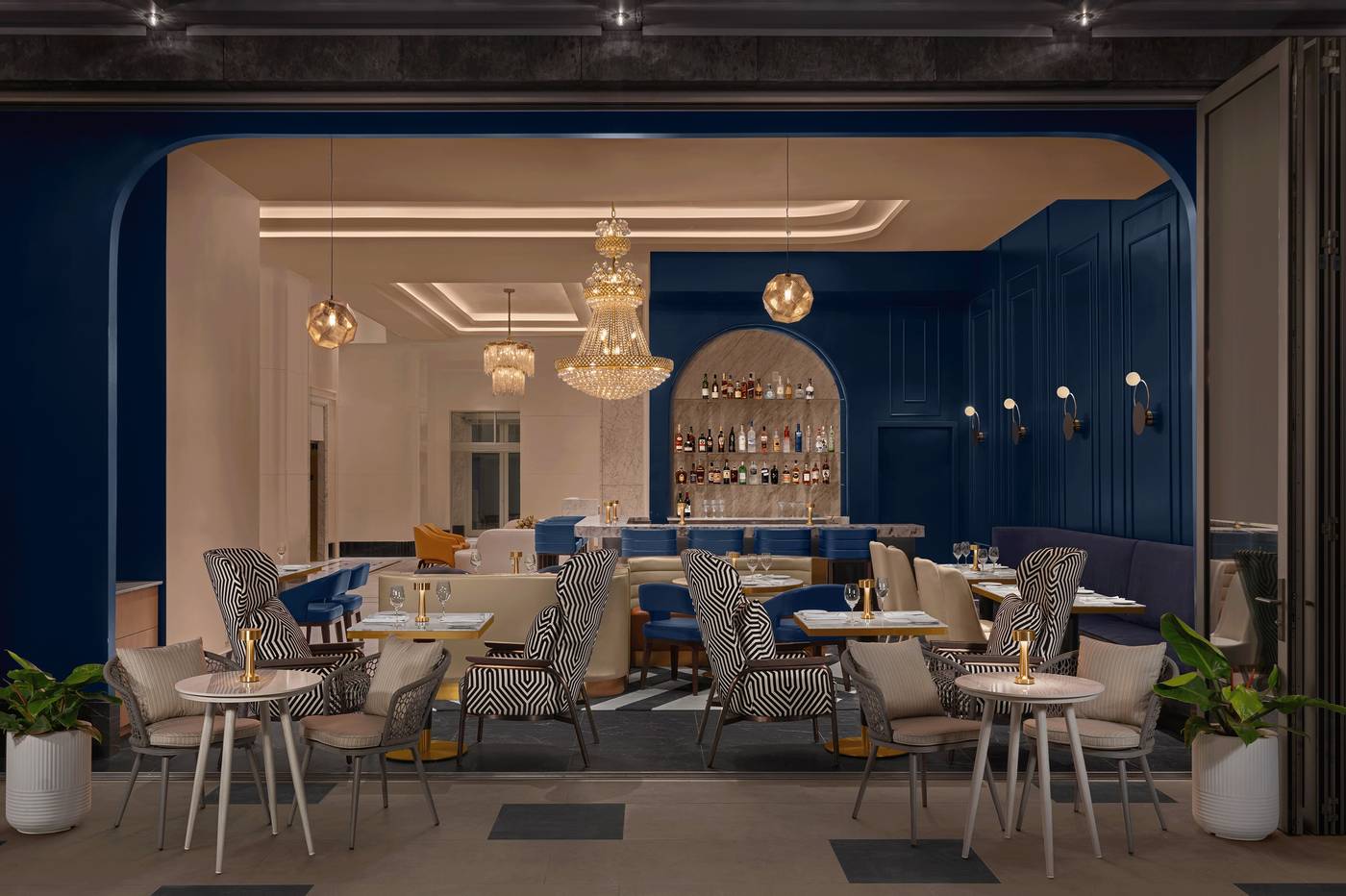 Azur-Legacy-Collection-Hotel-Restaurant-9