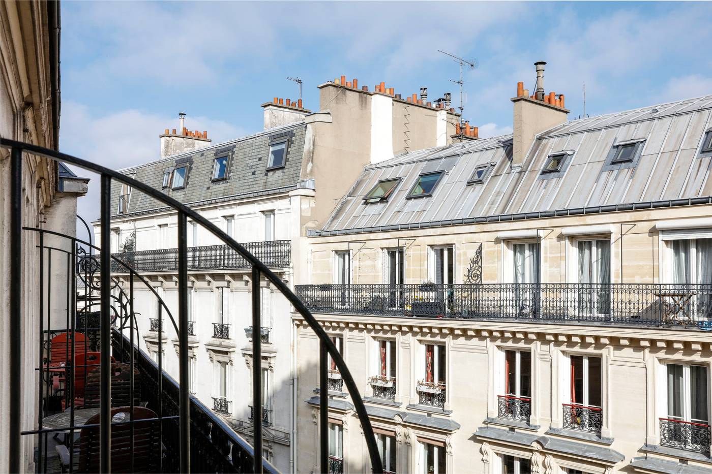 Hotel-Berne-Opera-General-view-37