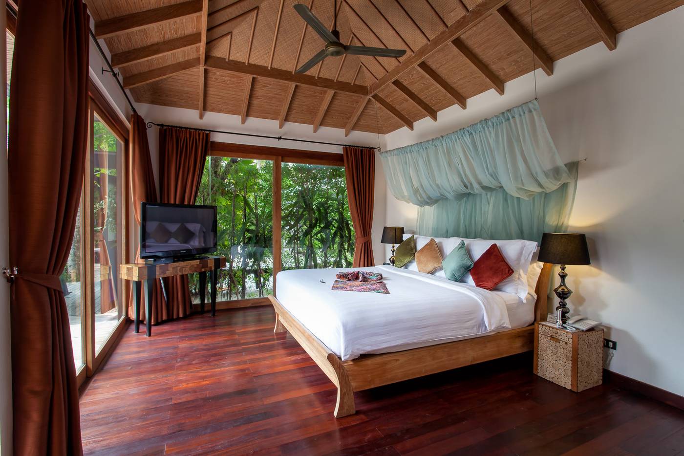 Tango-Luxe-Beach-Villa--SHA-Extra---Room-25