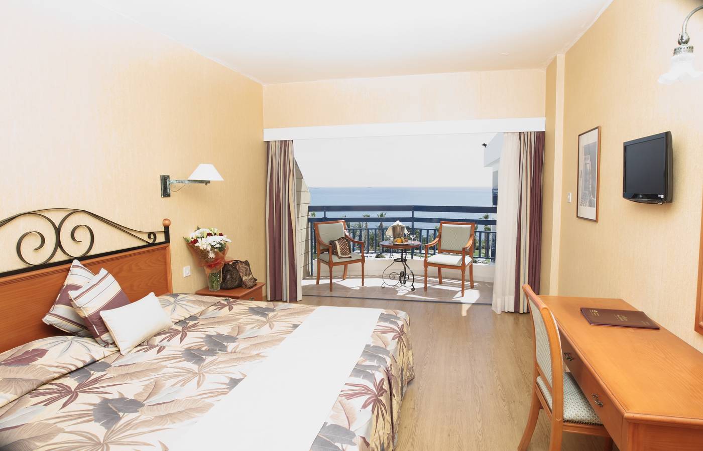 Ascos Coral Beach Hotel