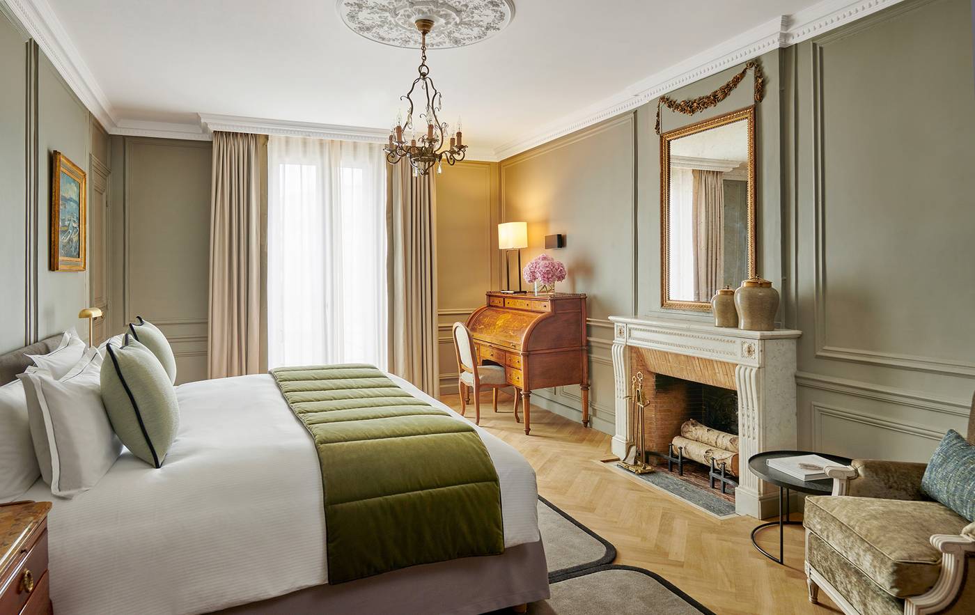 Hotel-Lancaster-Paris-Champs-Elysees-Room-12