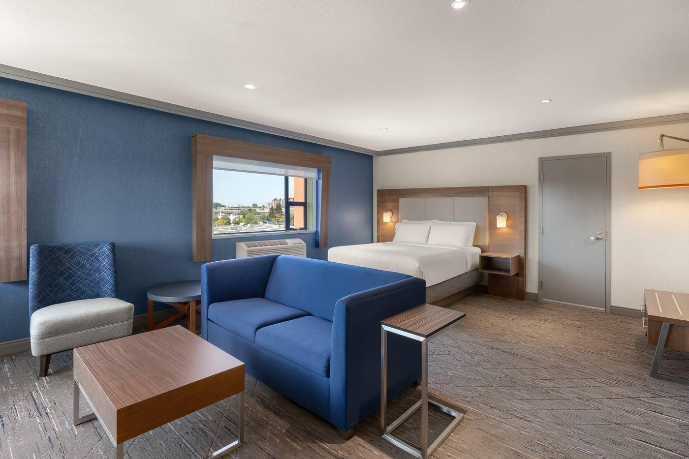 Holiday-Inn-Express-Vancouver-Airport-Richmond-Room-22