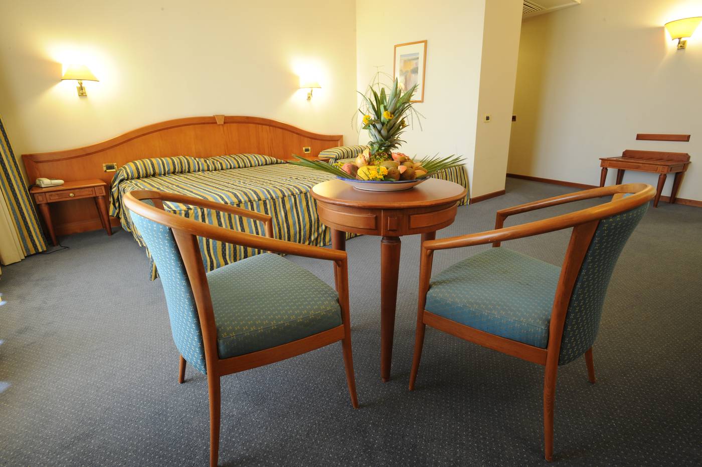 Hotel-President-Room-12