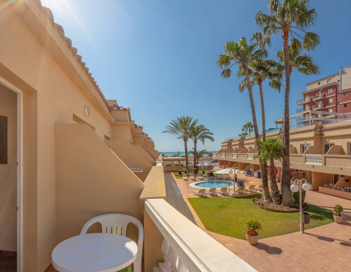 04.09.25 RH Casablanca Suites