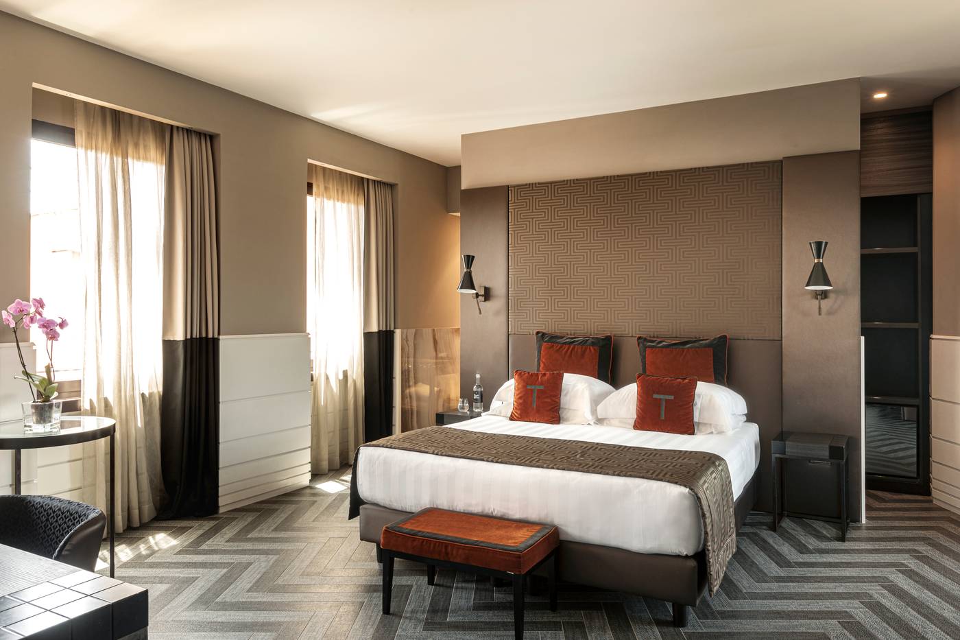 The-Tribune--Part-of-JDV-by-Hyatt-Room-17