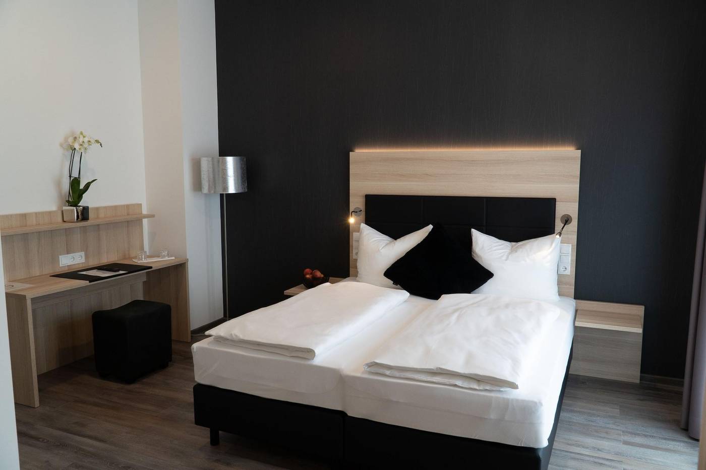 Hotel Schlafplatz - Germany - RODGAU - Room - 8