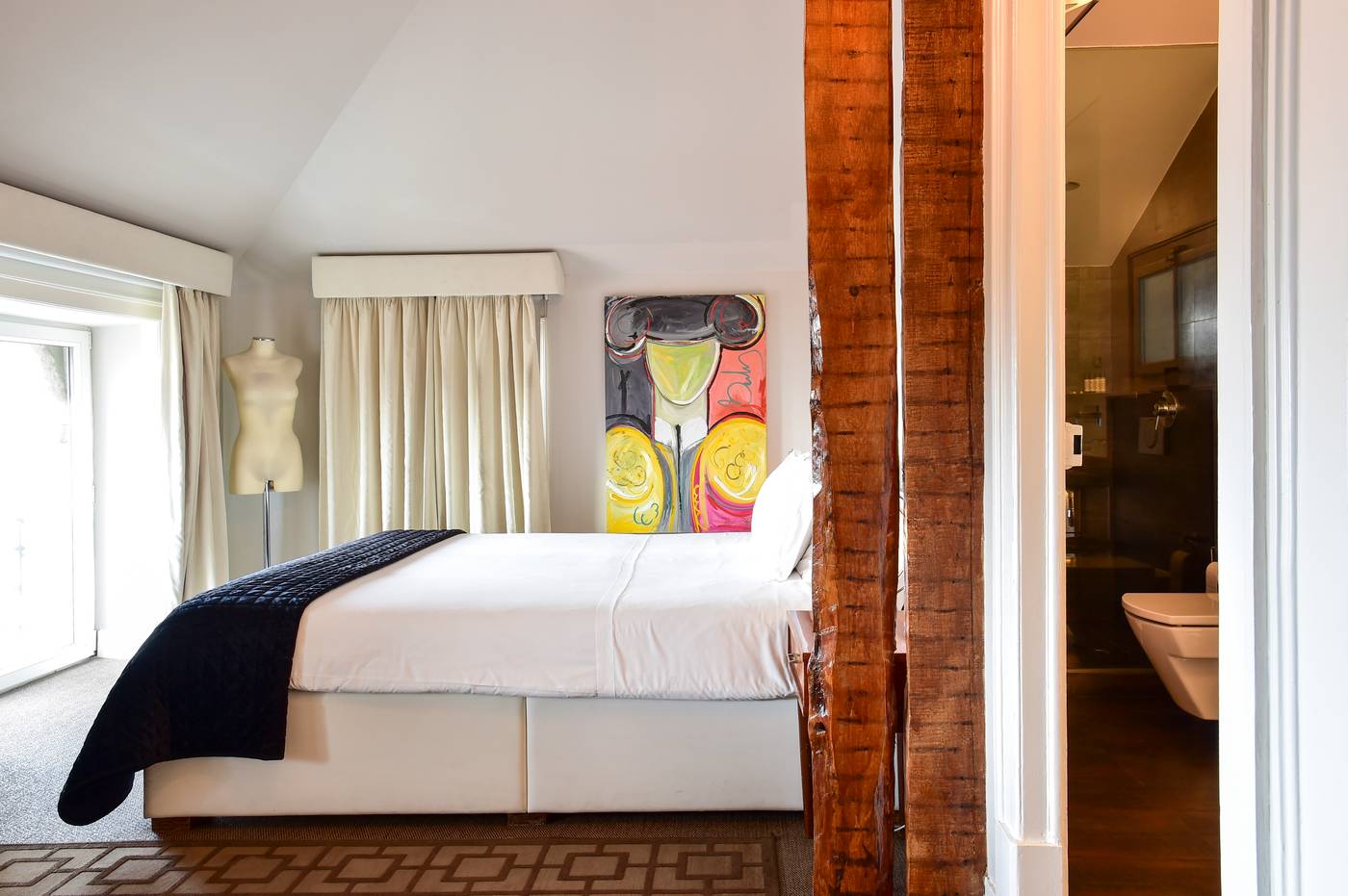 Palacete-Chafariz-Del-Rei-by-Unlock-Hotels-Room-15