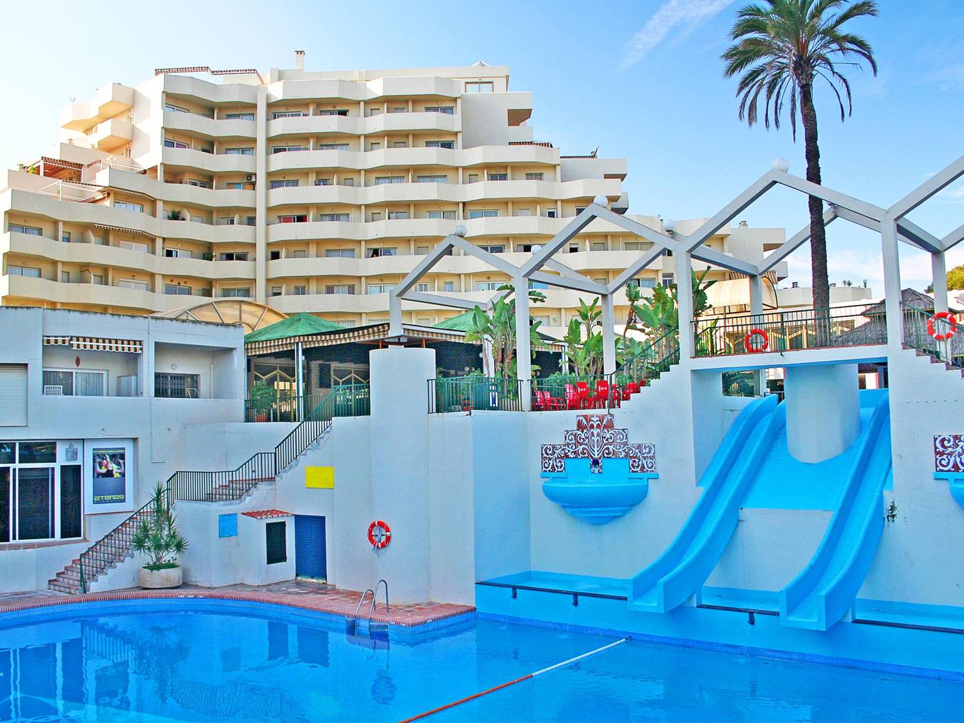 Select-Benal-Beach-Pool-5