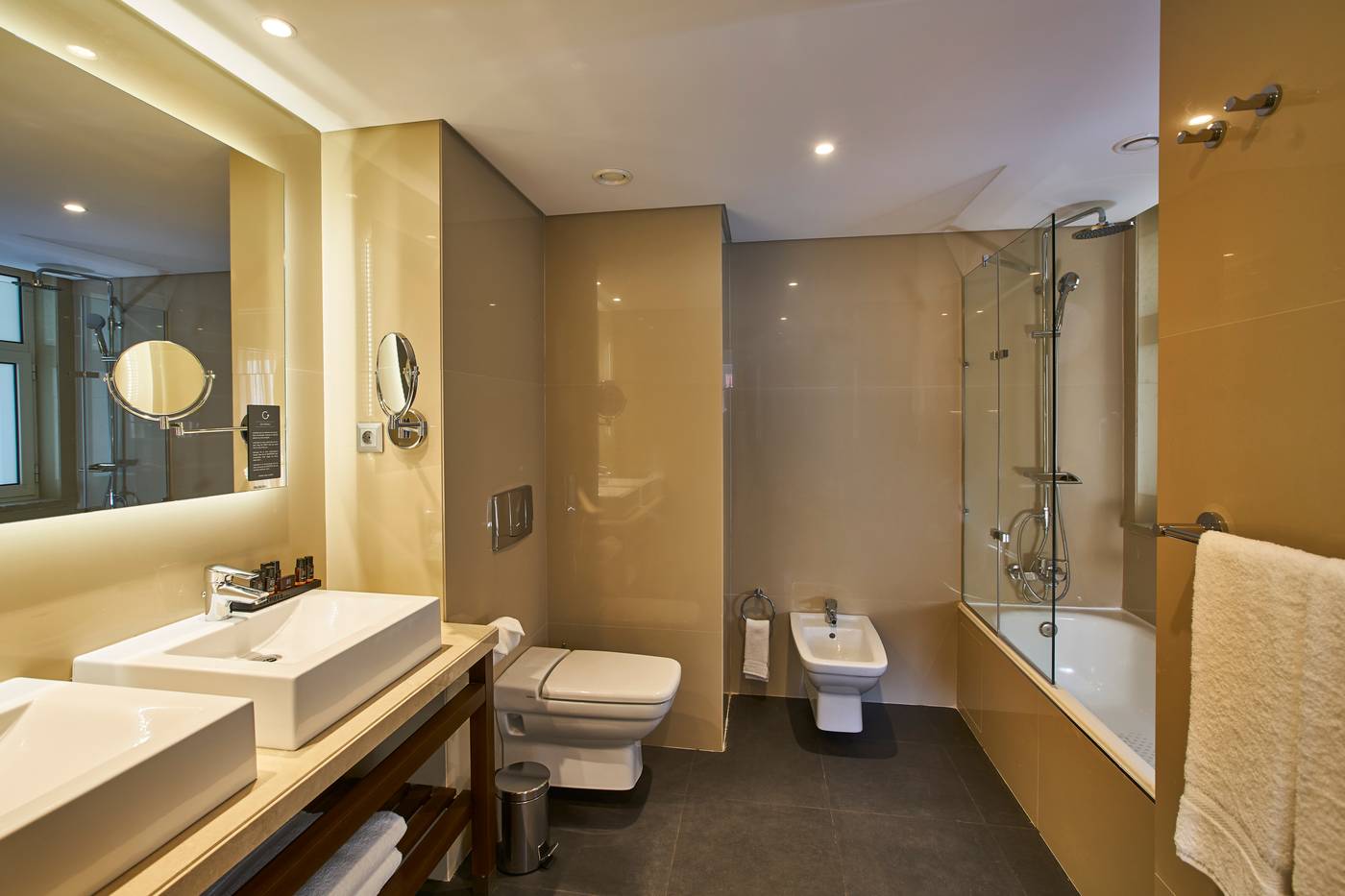 PortoBay-Marques-Room-19