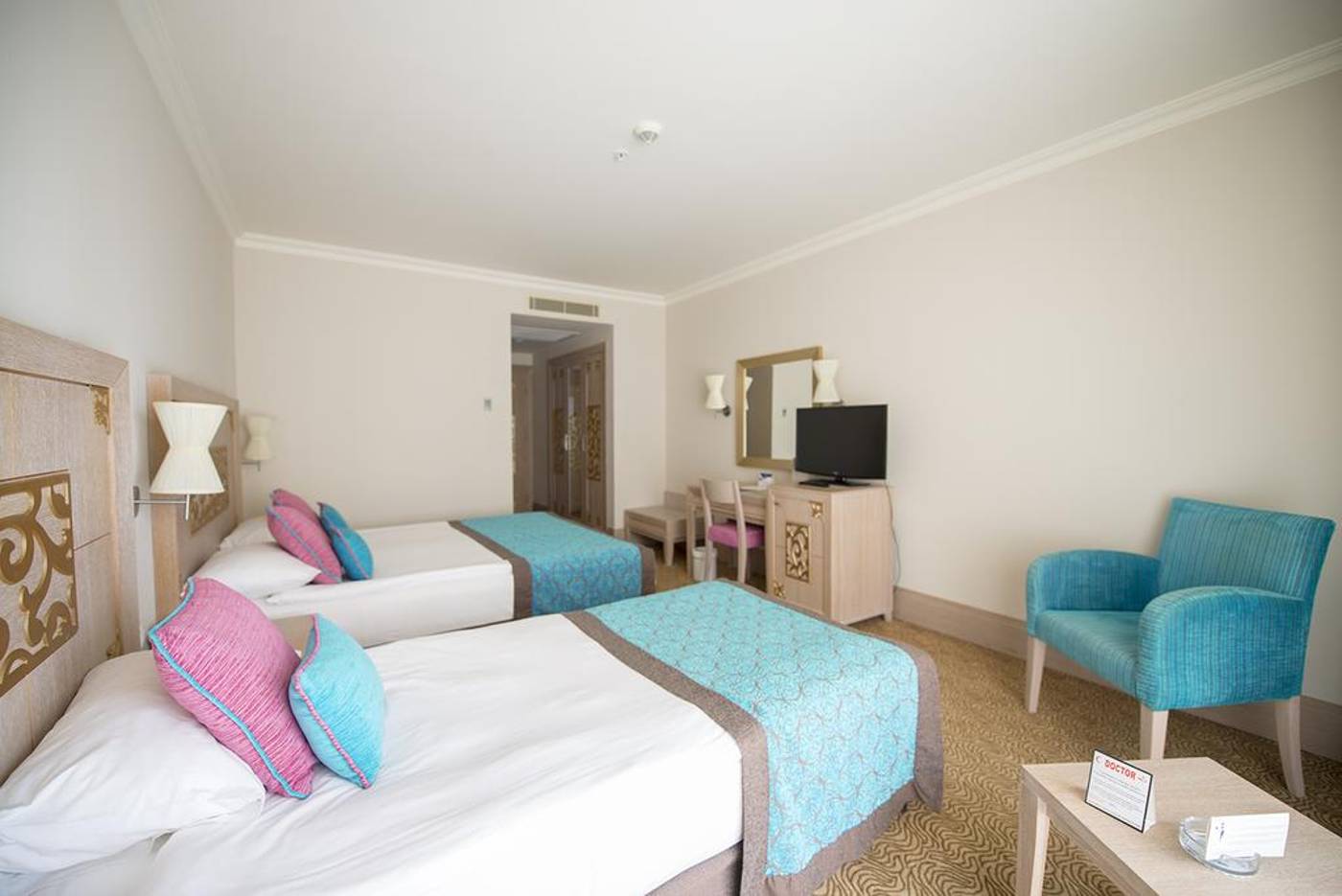 Crystal-Family-Resort-Room-28