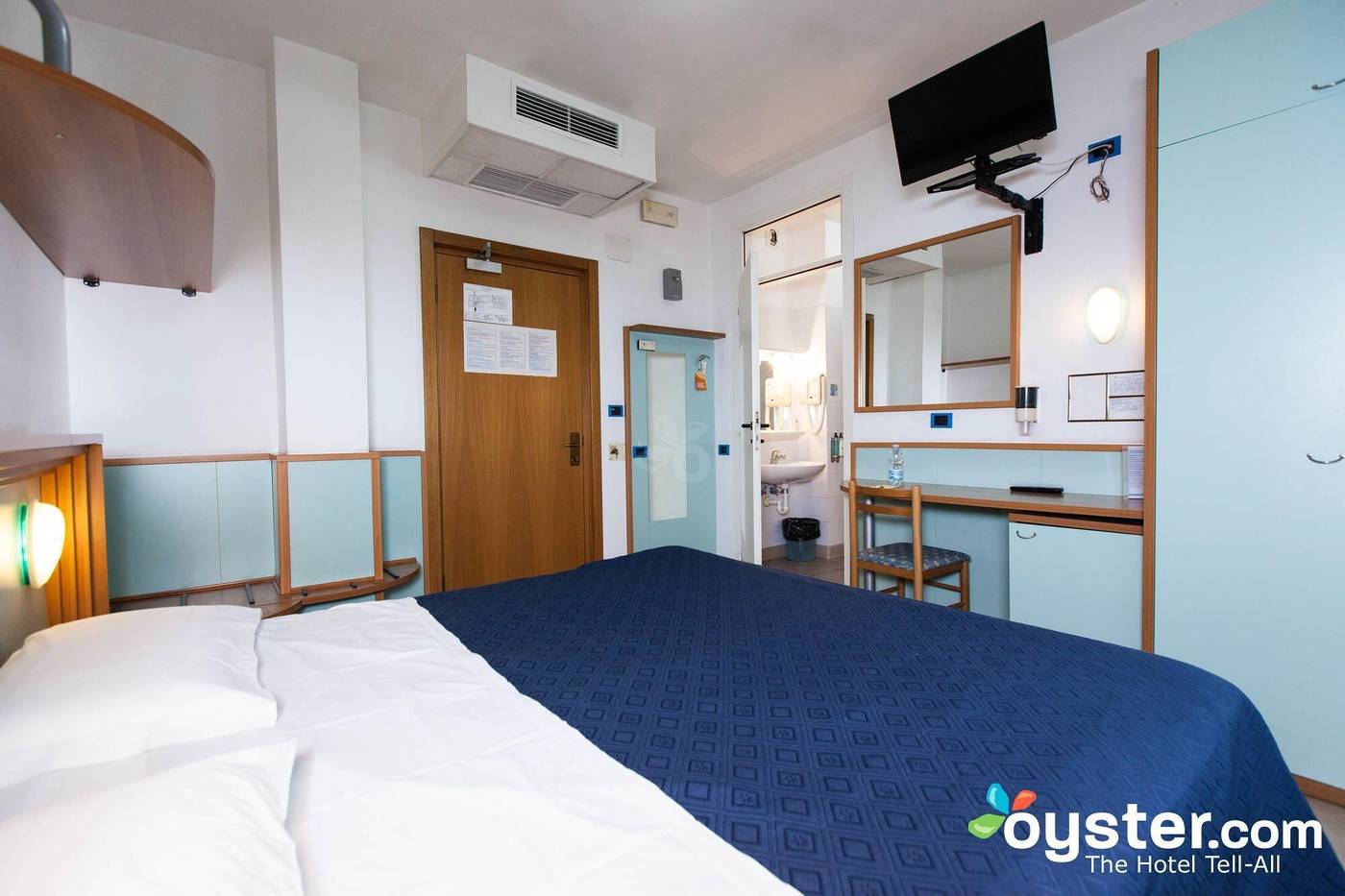 Hotel-Marina-Room-16