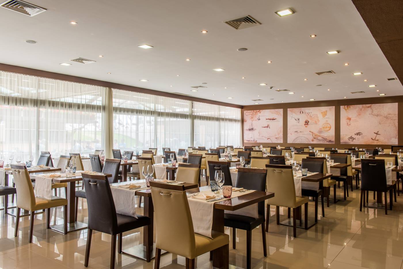Vila-Gale-Village-Cascais-Restaurant-29
