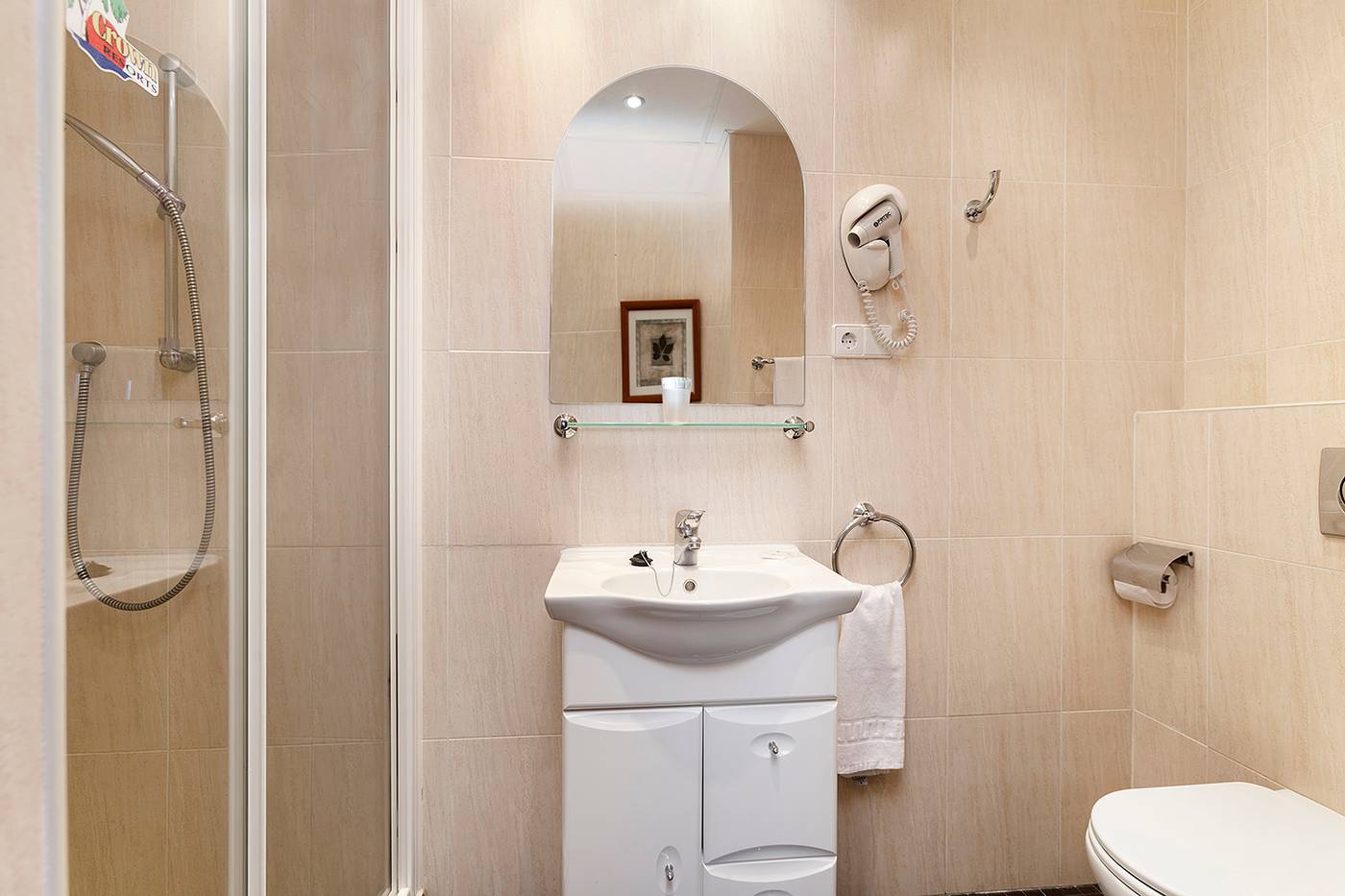 Crown-Resorts-Room-32