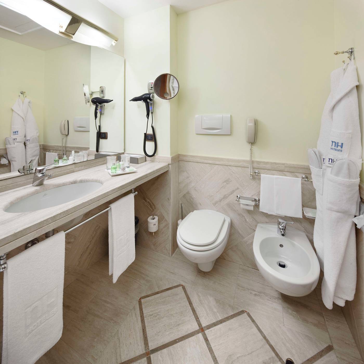 NH-Roma-Villa-Carpegna-Room-28