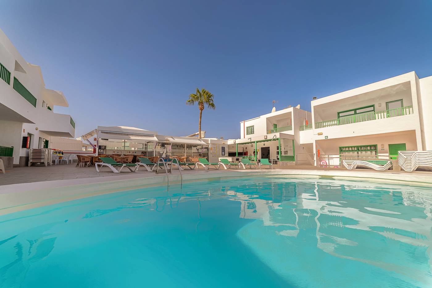 Elena-Apartamentos-General-view-2