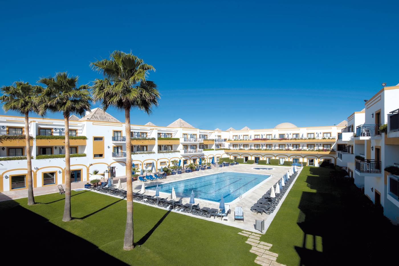 Vila-Gale-Tavira-General-view-1