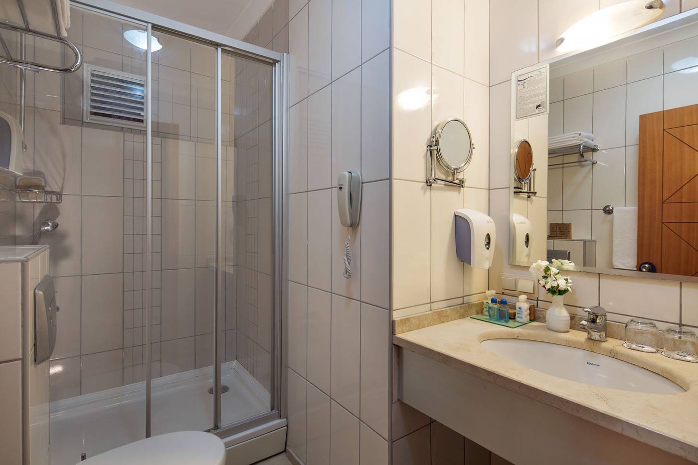 Crystal-Flora-Beach-Resort-Room-39