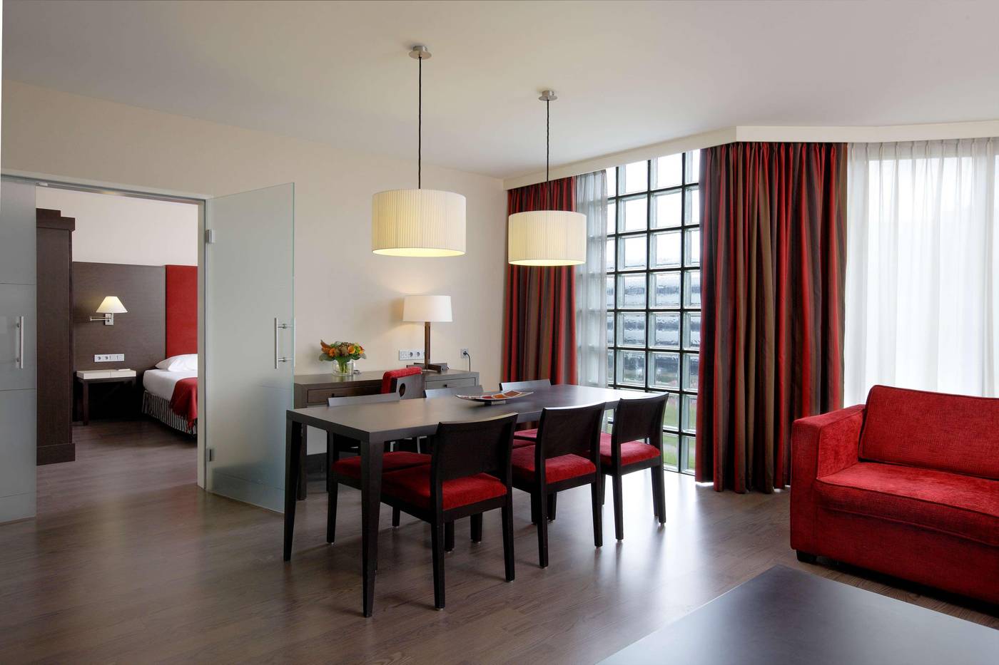 NH-Amsterdam-Schiphol-Airport-Room-6