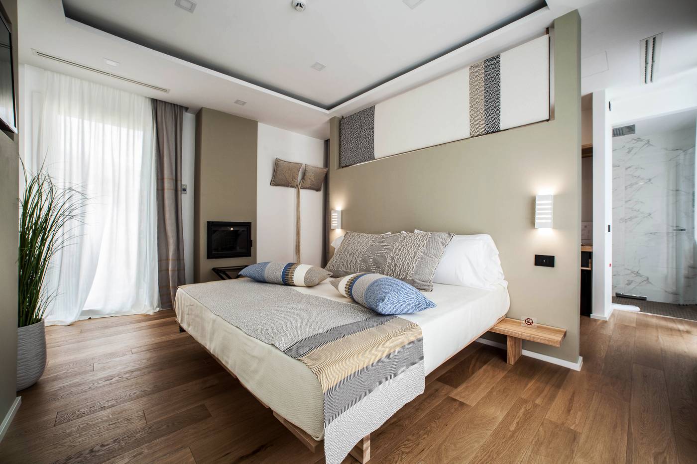 Noha-Lifestyle-Hotel---Adults-Only-Room-25