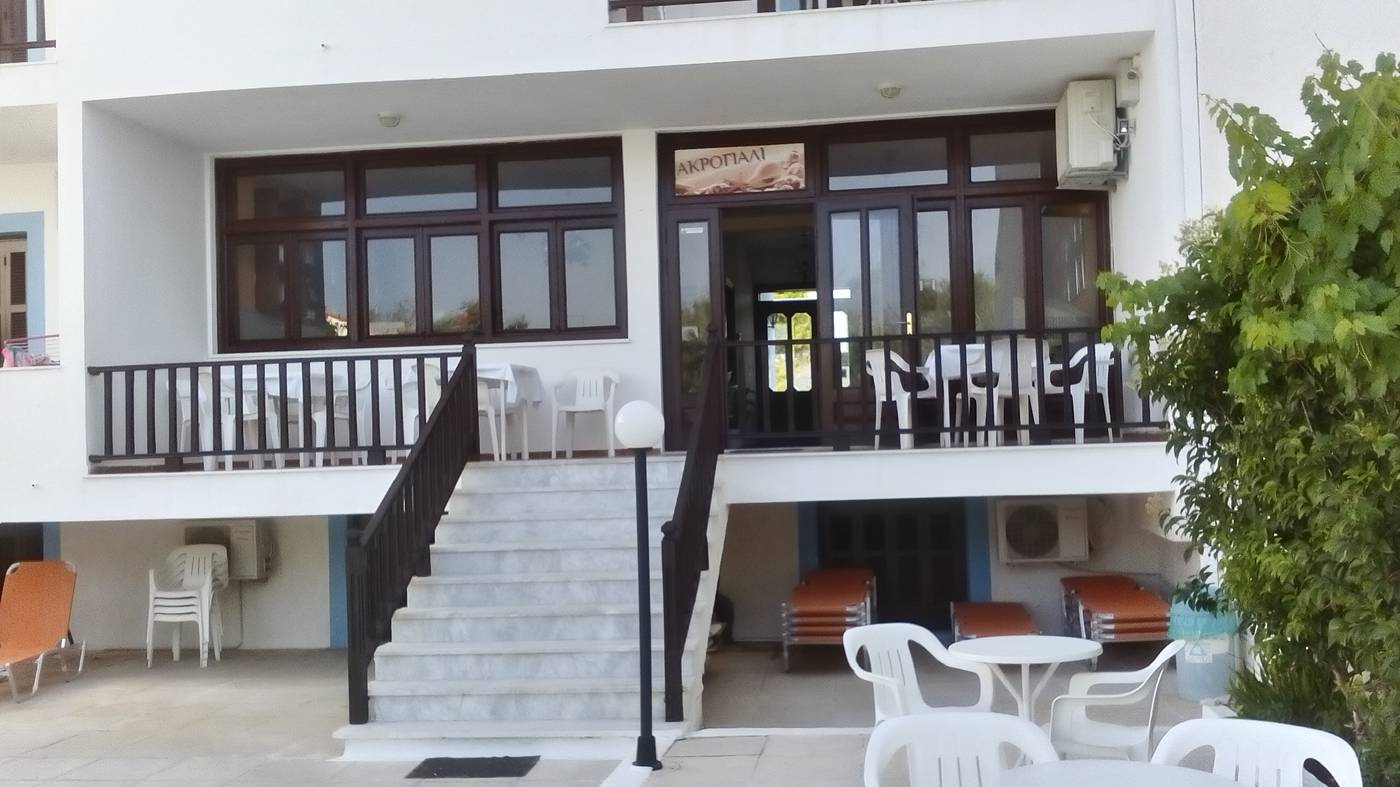 Akrogiali Hotel in Samos, Greece