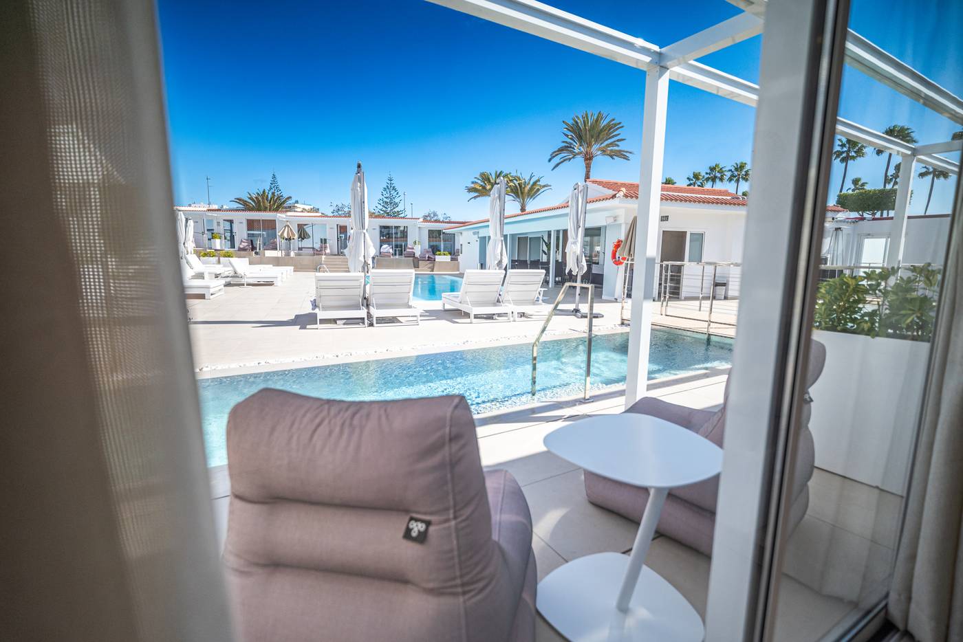 HL-Miraflor-Suites-Room-39