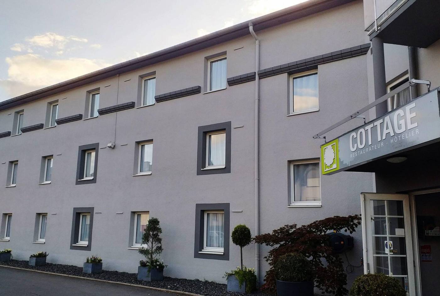 Logis Hotel Cottage Dudelange-Luxembourg-DUDELANGE-General view-2