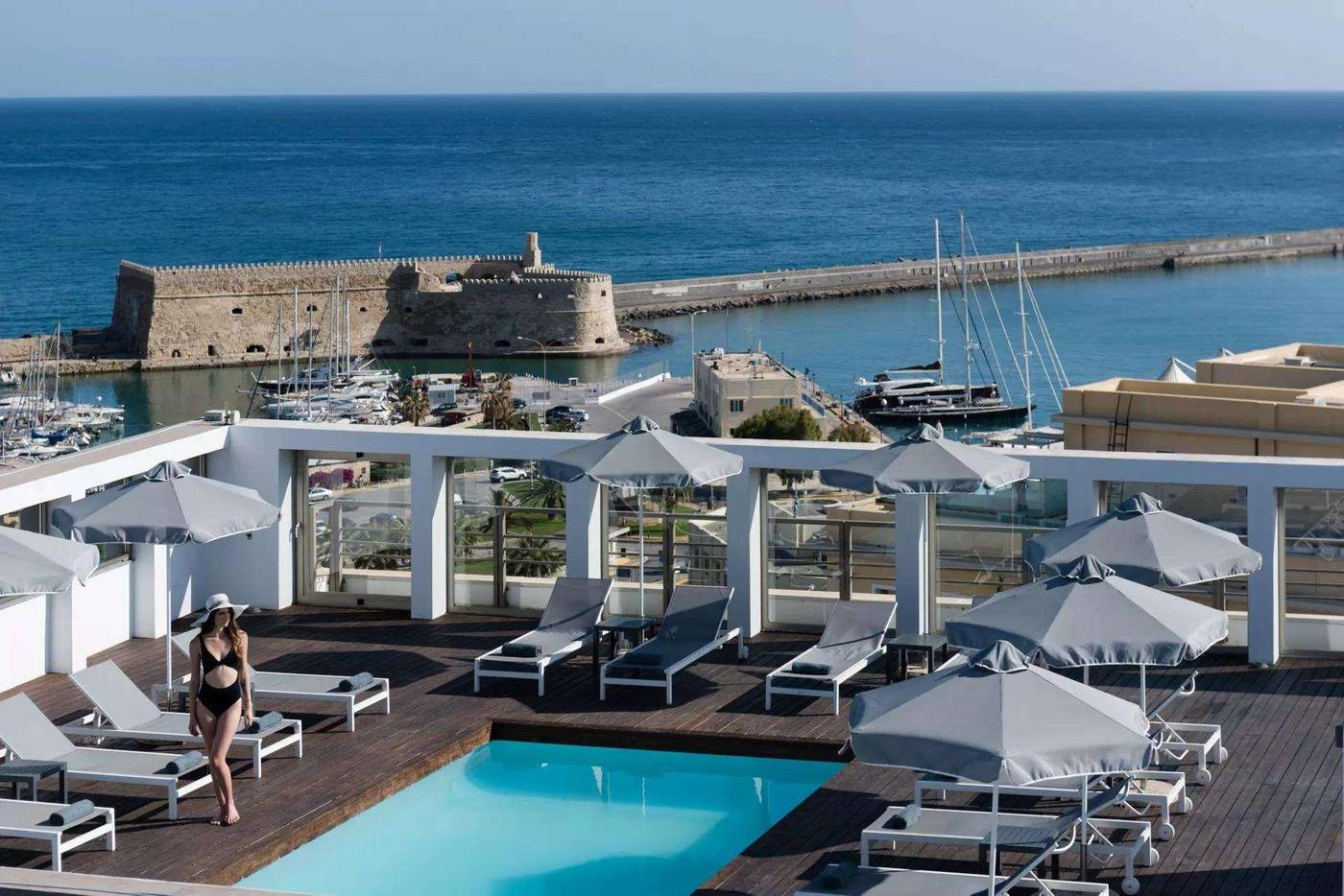 Aquila-Atlantis-Hotel-Pool-1