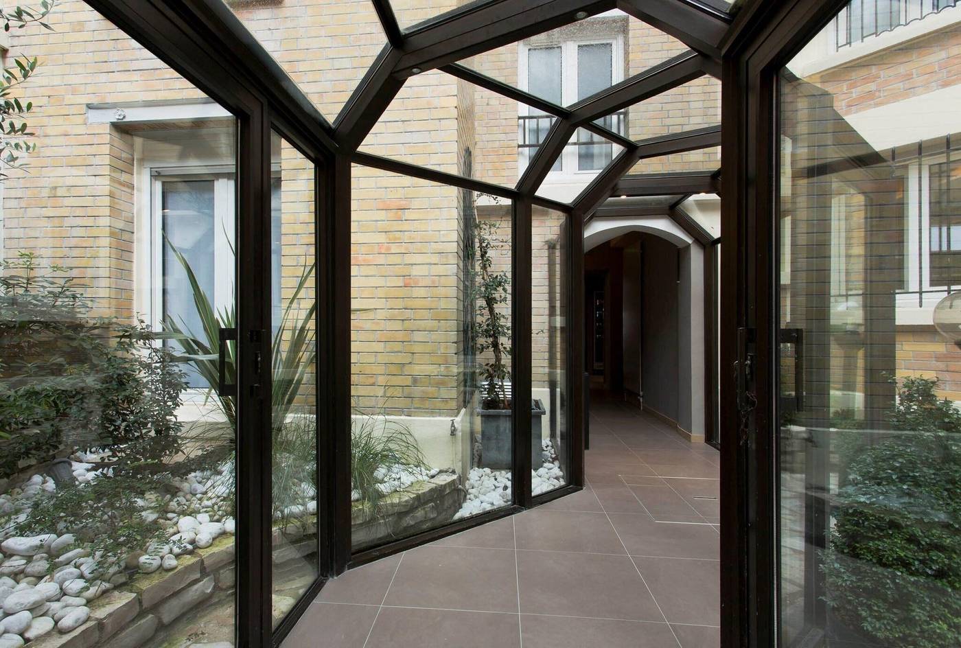 Hotel-Beaugrenelle-Saint-Charles-General-view-6