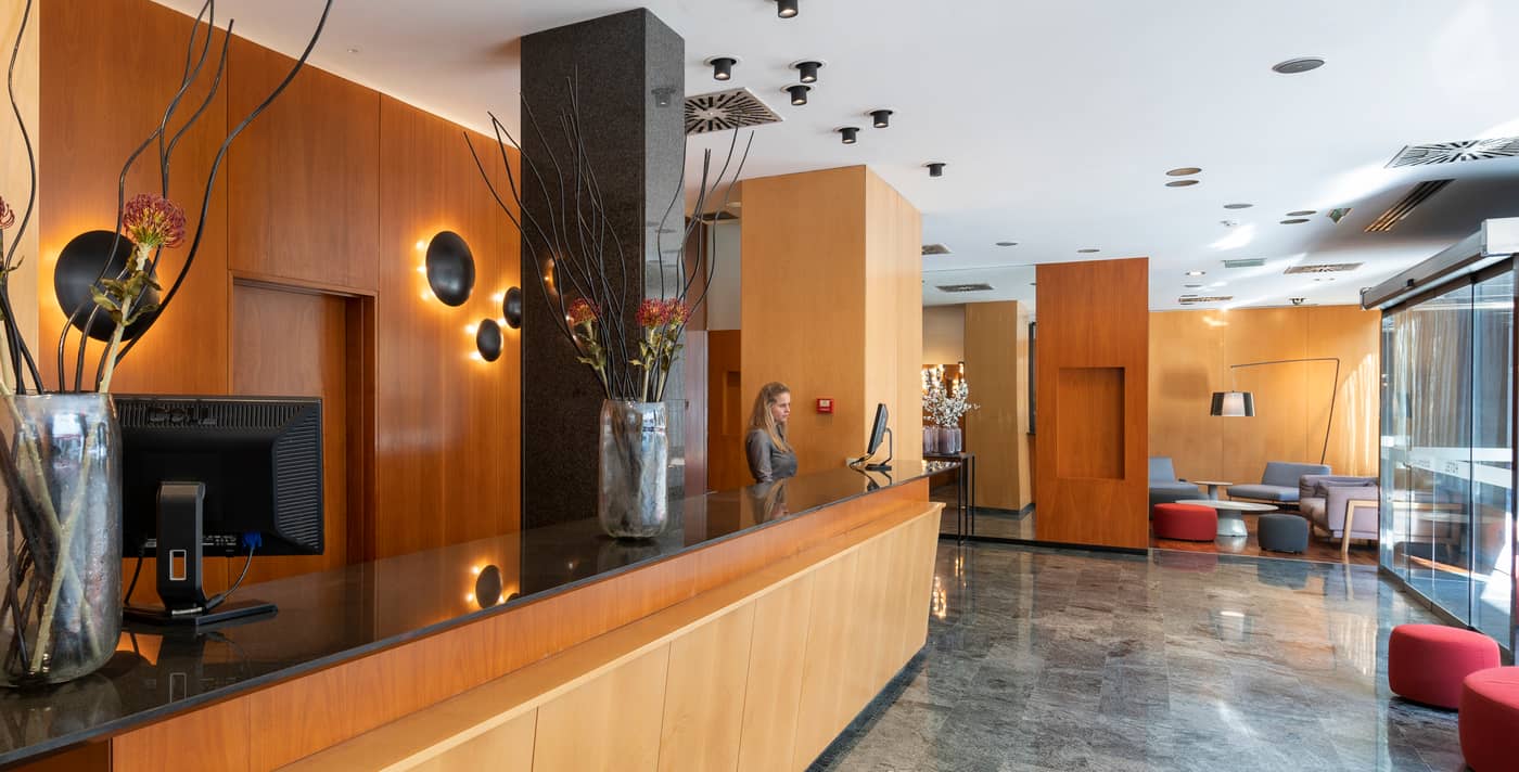 Berenguer-IV-Lobby-14