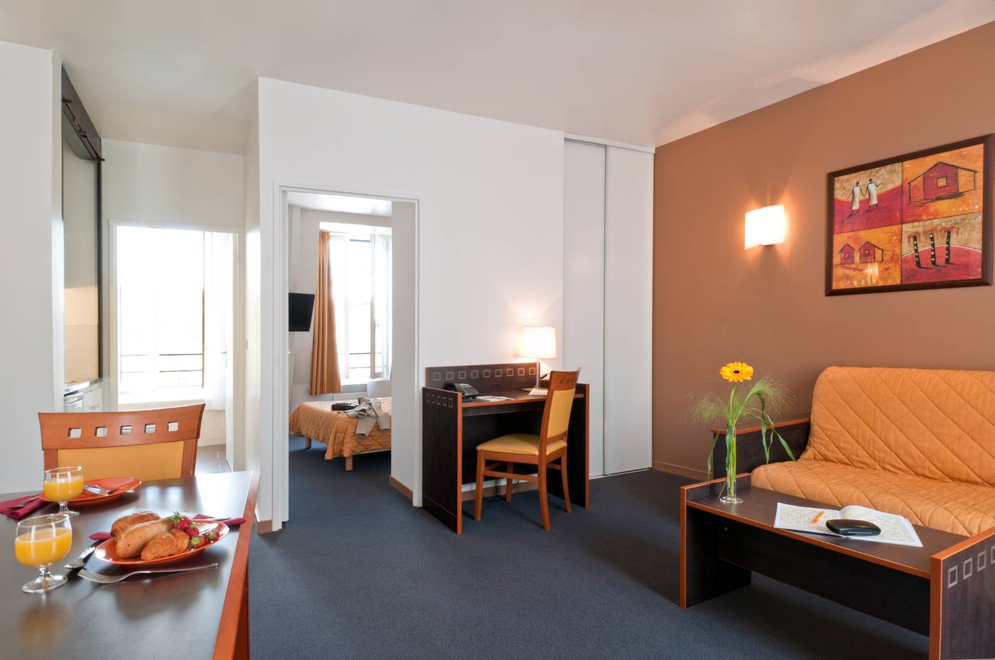 Aparthotel-Adagio-access-Paris-Philippe-Auguste-Room-16