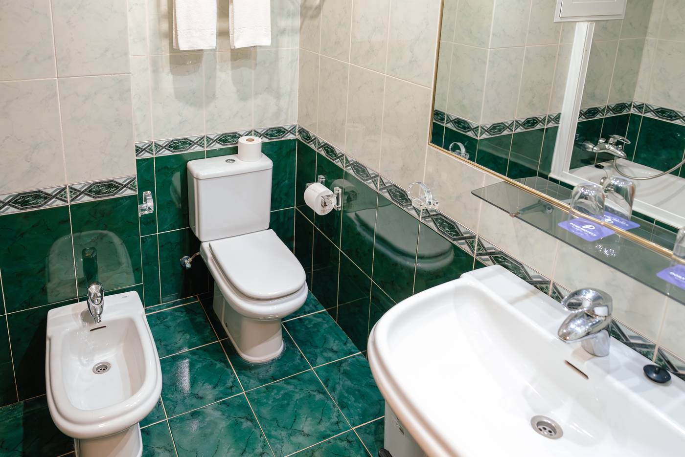 Port-Europa--Room-30