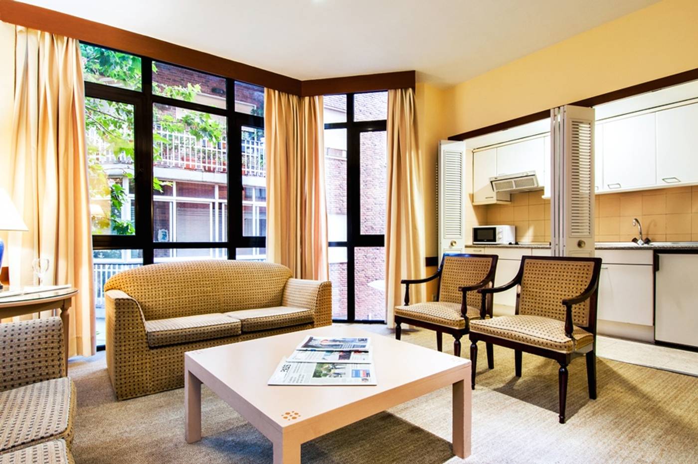 Espahotel-Plaza-Basilica-Room-11