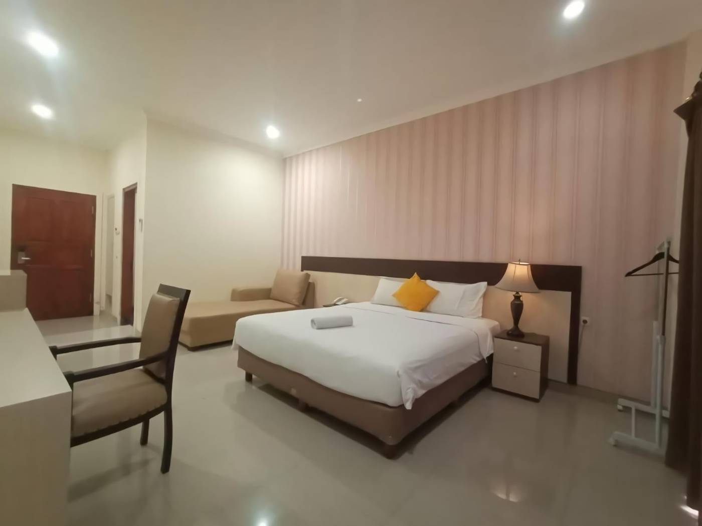 The Kanjeng Hotel Kuta-Indonesia-Kuta-Room-9