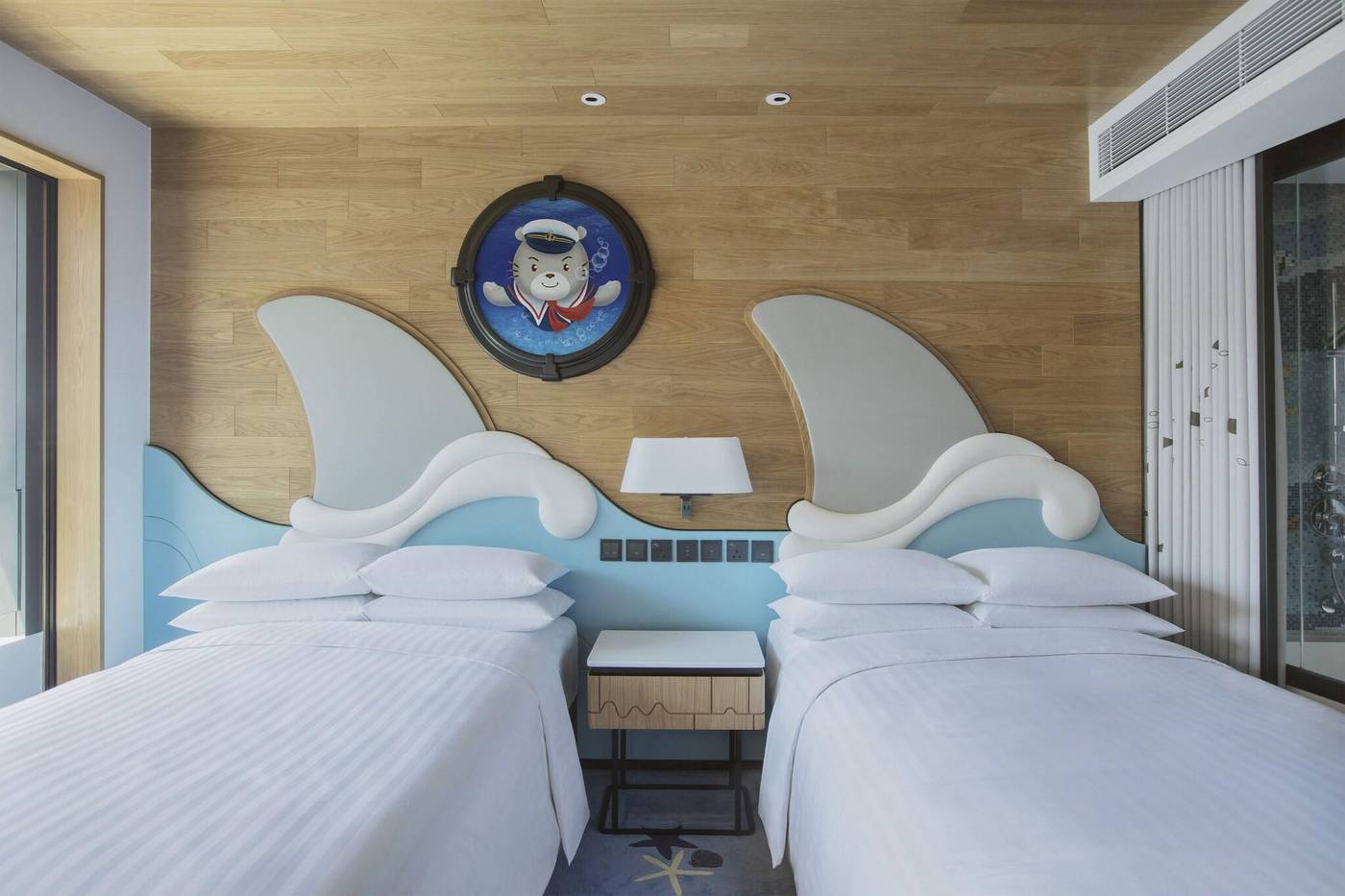 Hong-Kong-Ocean-Park-Marriott-Hotel-Room-46